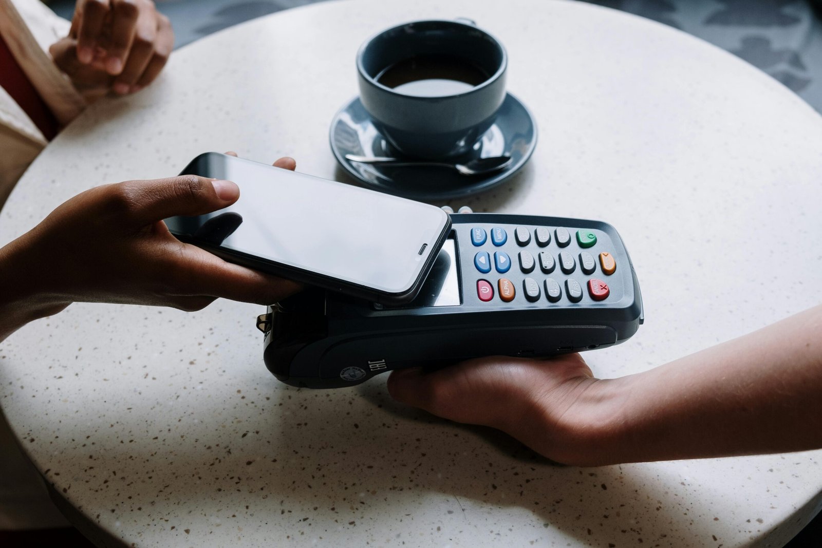 Contactless and Convenient: The Rise of Seamless Payment Solutions